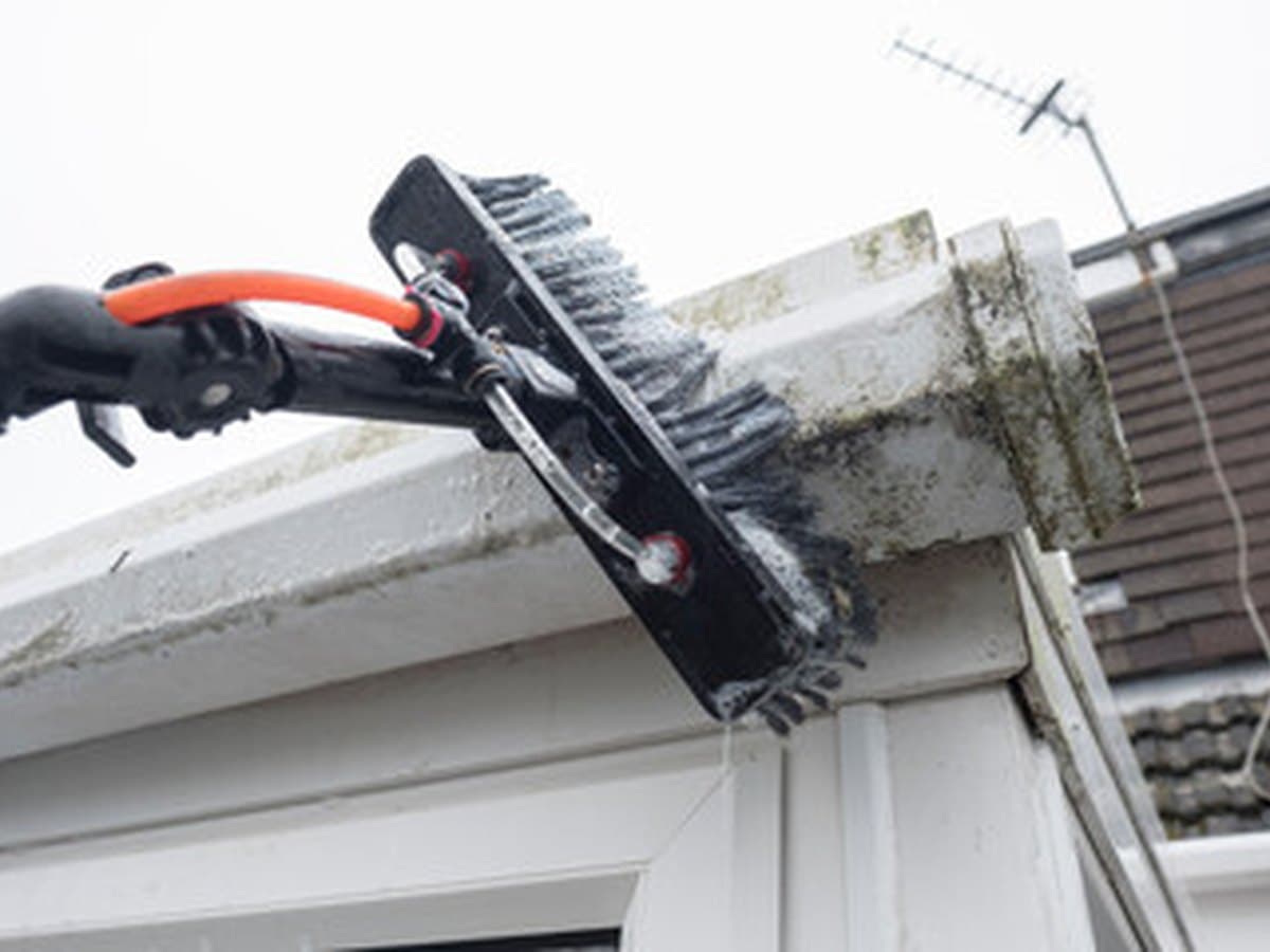 Gutter cleaning project by BMS Vanguard Roofing – photo 3
